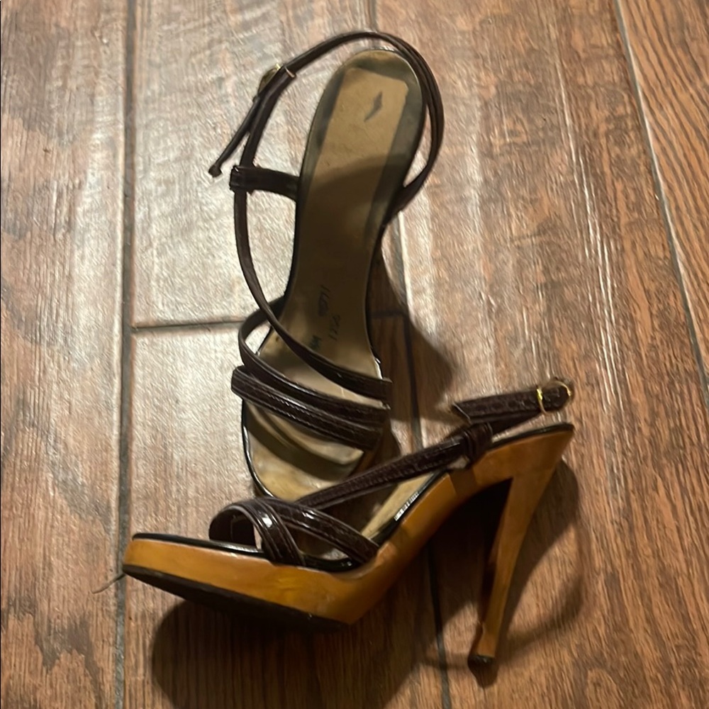 Elegant Brown Leather and Wood Strappy Heels Vintage